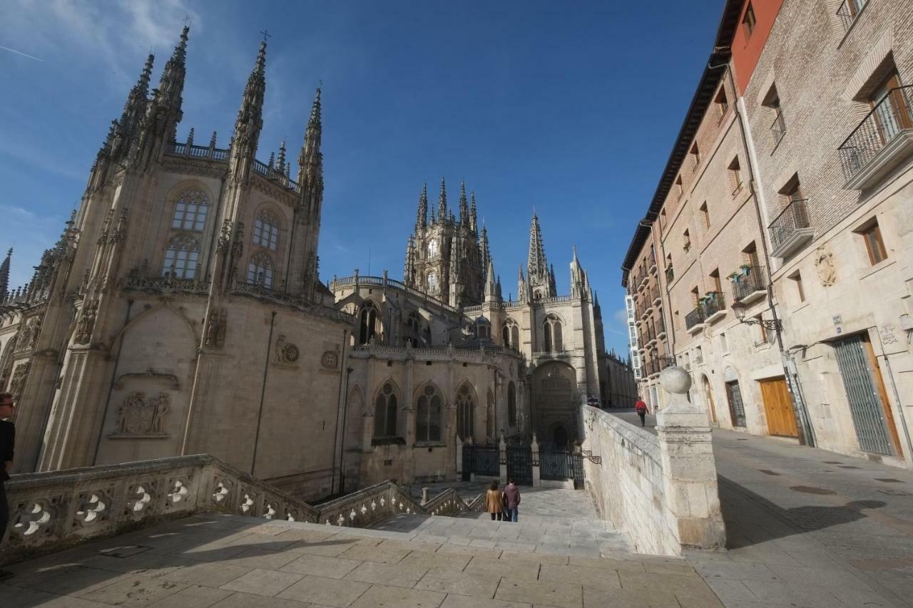 Tocando La Catedral By Exclusive Burgos Apartments Exterior photo